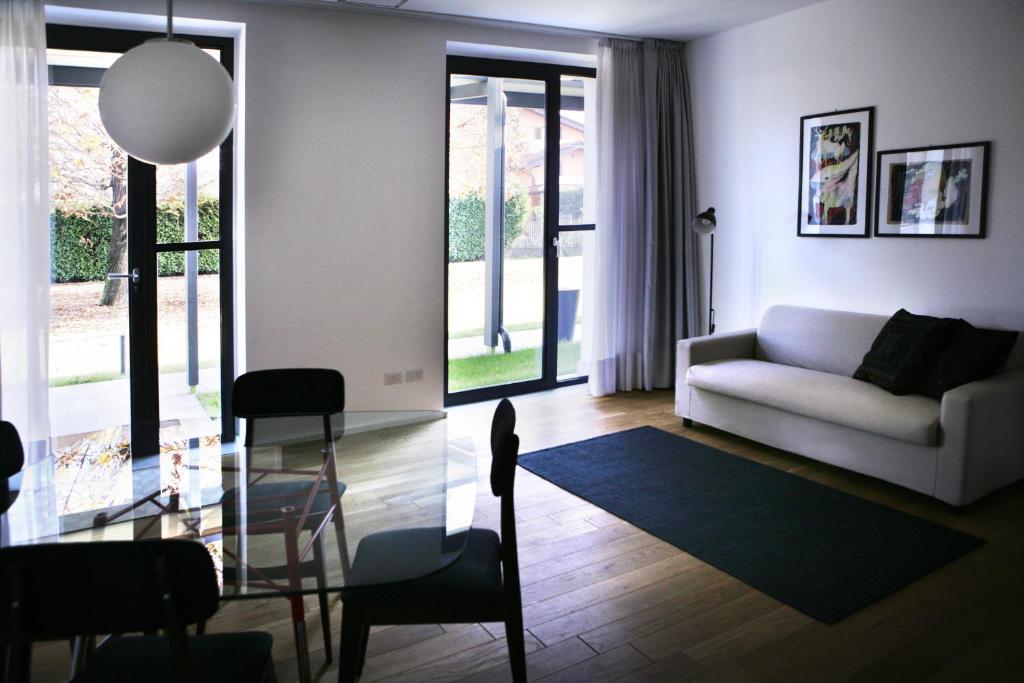 Mxp Rooms Guest House Cardano Al Campo Zimmer foto